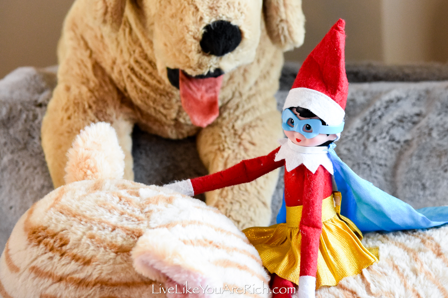 Elf on the Shelf: Catwoman and Dogman
