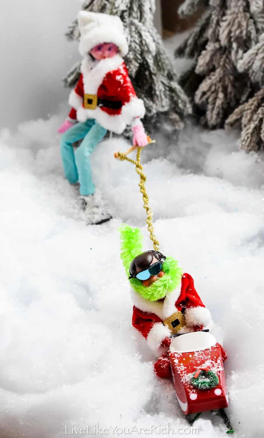 Elf on the Shelf: Snowboard Tow