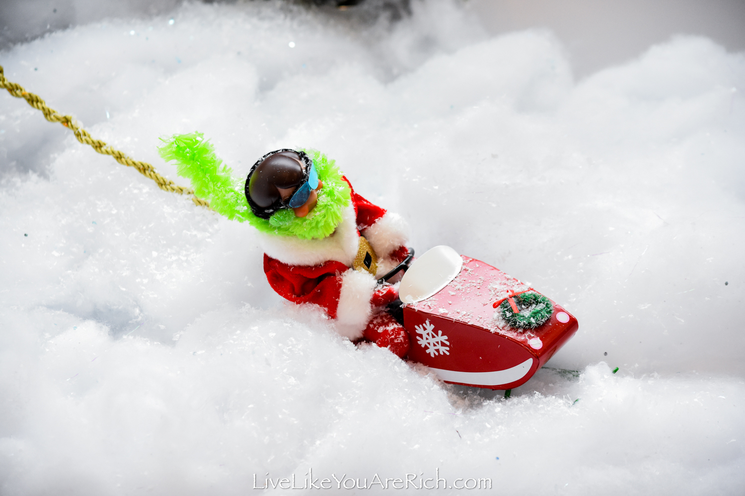 Elf on the Shelf: Snowboard Tow