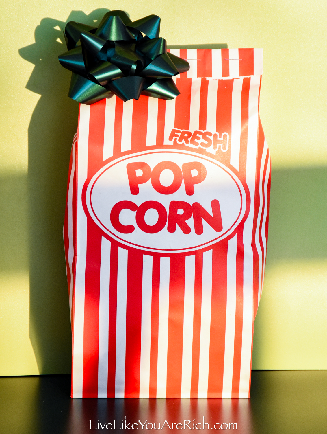 Neighbor Christmas Gift: Buttered Popcorn