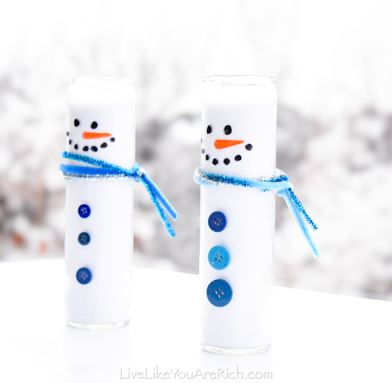 Christmas Neighbor Gift: Dollar Tree Snowman Candle