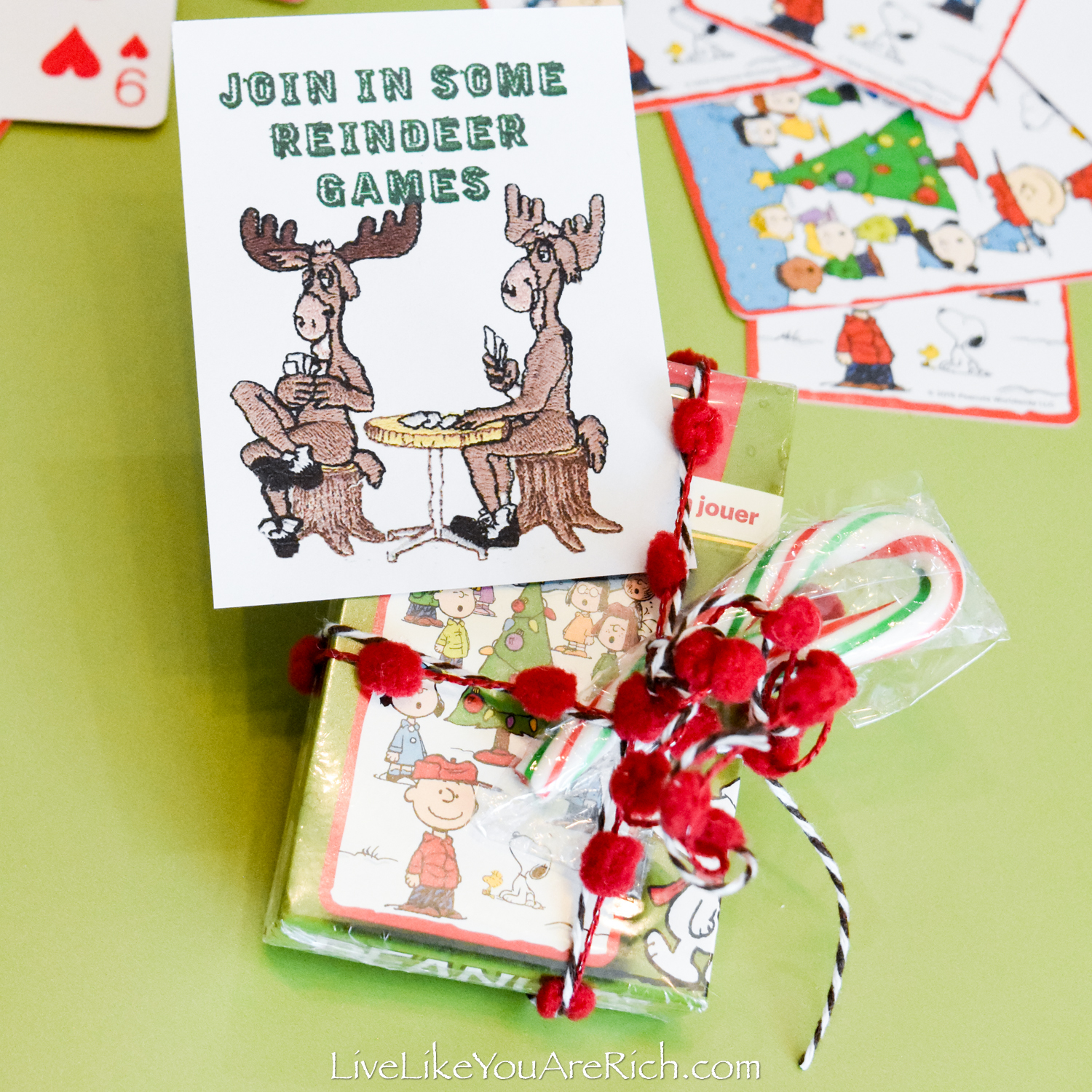 https://livelikeyouarerich.com/wp-content/uploads/2023/12/Neighbor-Christmas-Gift_-Playing-Cards-Reindeer-Games-5.jpg