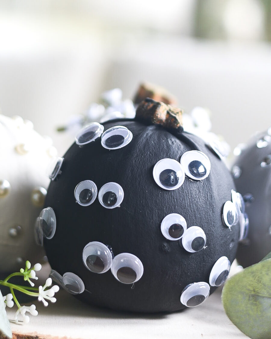 Googly Eye Pumpkin No-Carve Pumpkin Craft Ideas