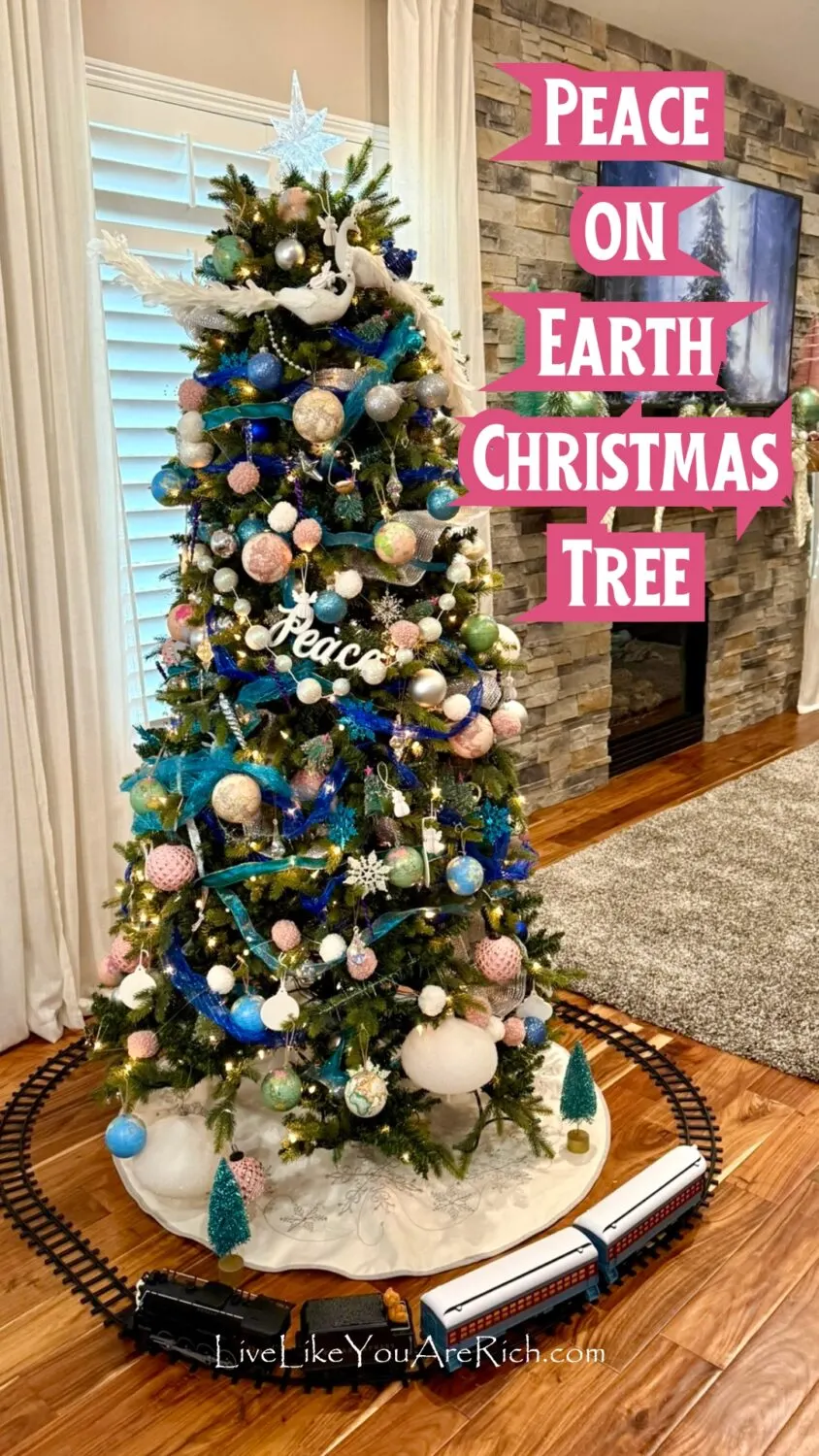 Peace on Earth Christmas Tree