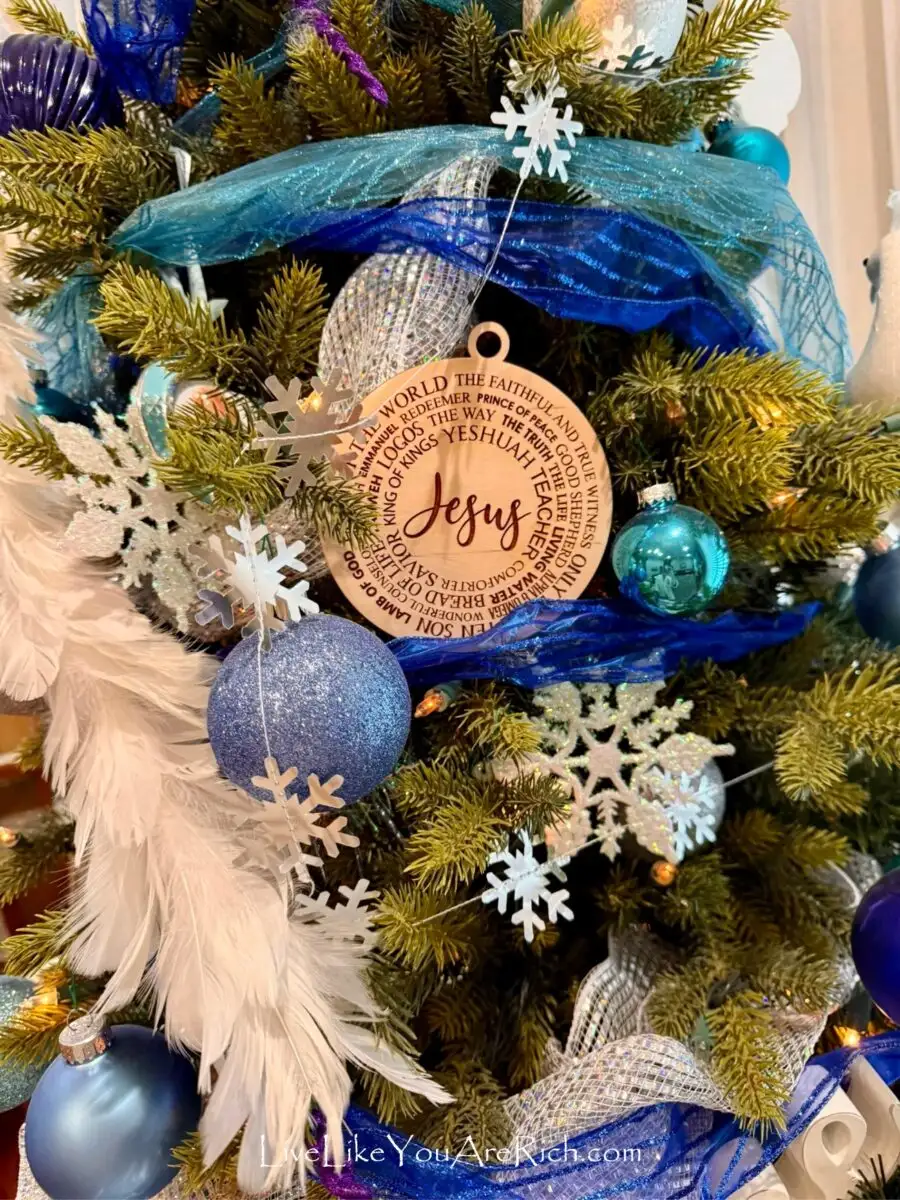 Peace on Earth Christmas Tree