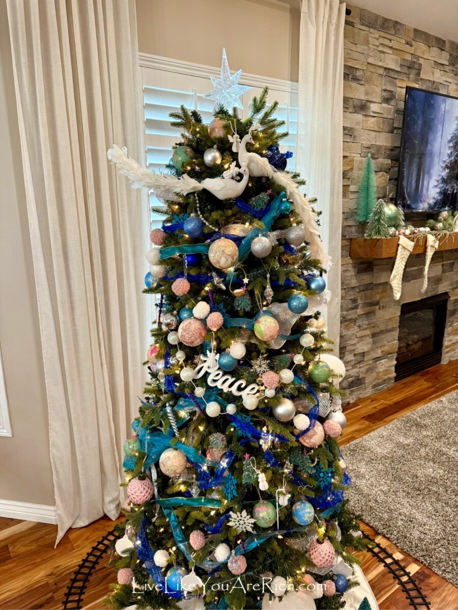 Peace on Earth Christmas Tree