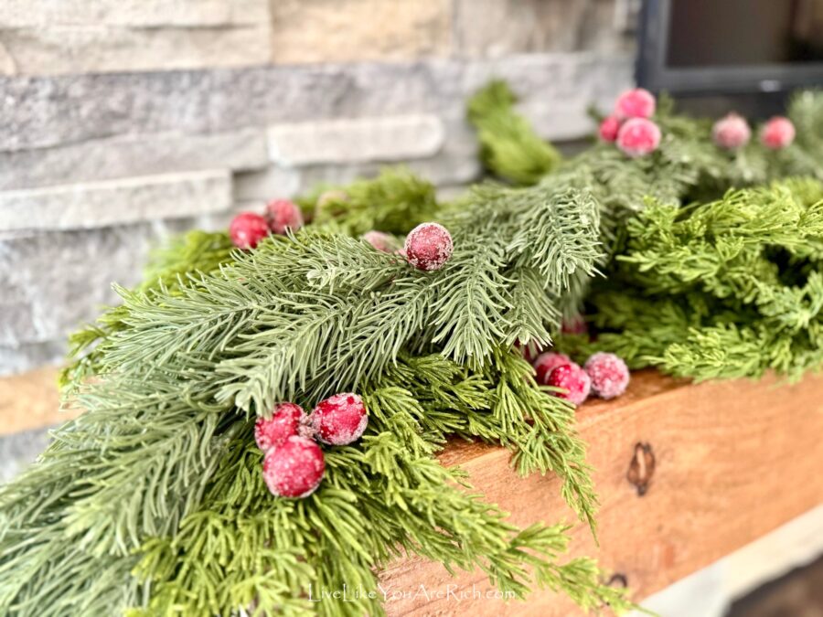 Traditional Christmas Mantel Design