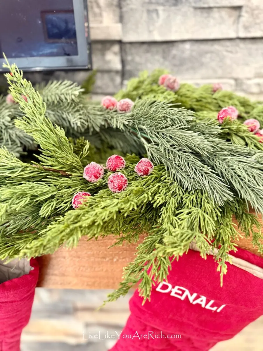 Traditional Christmas Mantel Design