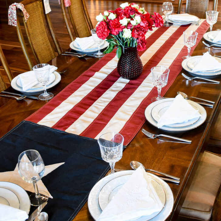 Formal 4th of July Dinner Tablescape