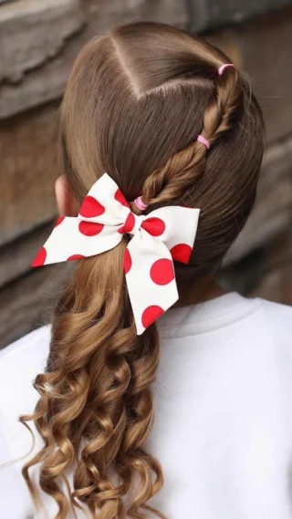 👧💕Try out these 19 effortless and cute side ponytail styles for your little one’s! 💁‍♀️🎀

Perfect for school, playdates, and special occasions.

https://livelikeyouarerich.com/19-side-ponytail-above-ear-hairstyles/

#littlegirlhairstyles #littlegirlhairideas #sideponytail #HairstyleInspo #LittleGirlHair #HairGoals #kidshairideas #kidshairstyle #braidstylesforkids