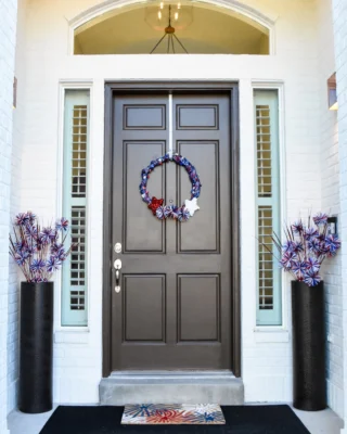 Fire up your Fourth of July spirit with a front door burst of fireworks! 🎇 Easy, fun, and totally festive!

Share your front door 4th of July decor in the comment.

https://livelikeyouarerich.com/fourth-of-july-firework-front-door-decor/