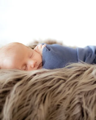 This is How to Apply Gentian Violet to a Baby Who Has Thrush without making a mess. 

Thrush is a white film on the mouth that grows when bacteria is left to thrive. It is very common for babies and breastfeeding moms. 

Tag a mom who might need this.

https://livelikeyouarerich.com/how-to-apply-gentian-violet-to-a-baby-who-has-thrush/